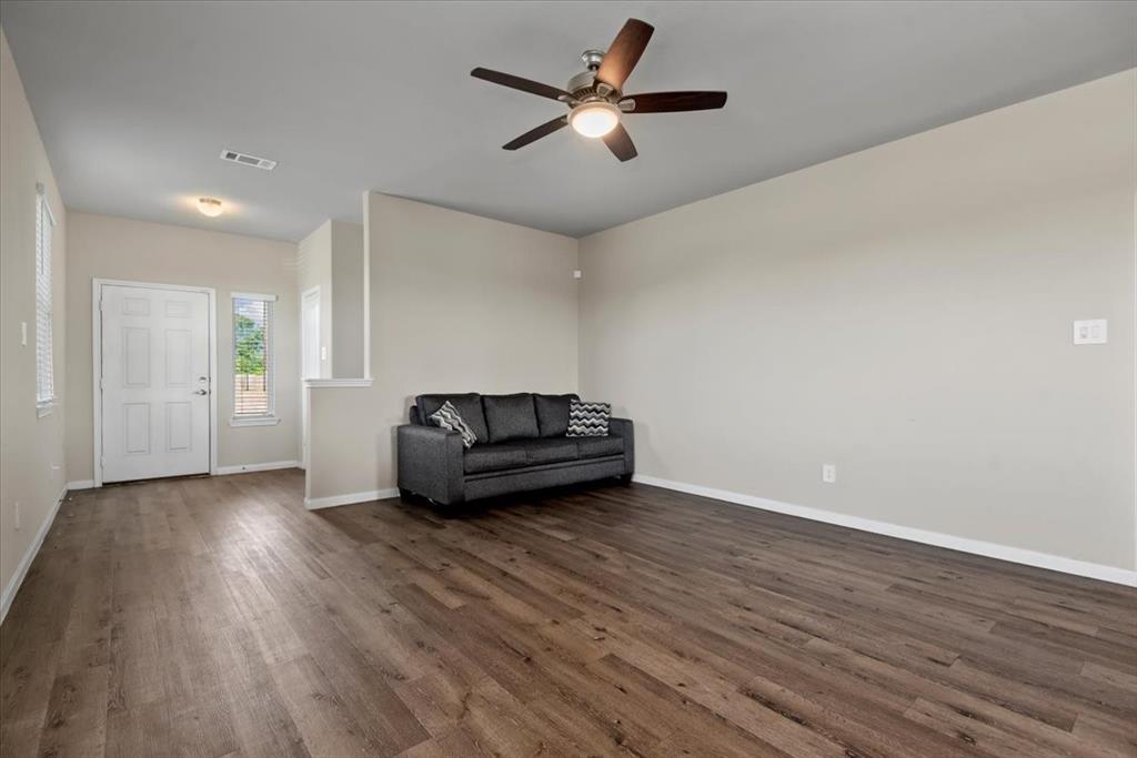 5639 Brooklyn Rose Drive, Rosharon, Texas image 17