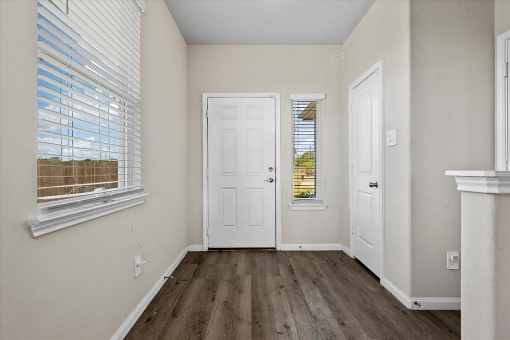 5639 Brooklyn Rose Drive, Rosharon, Texas image 11