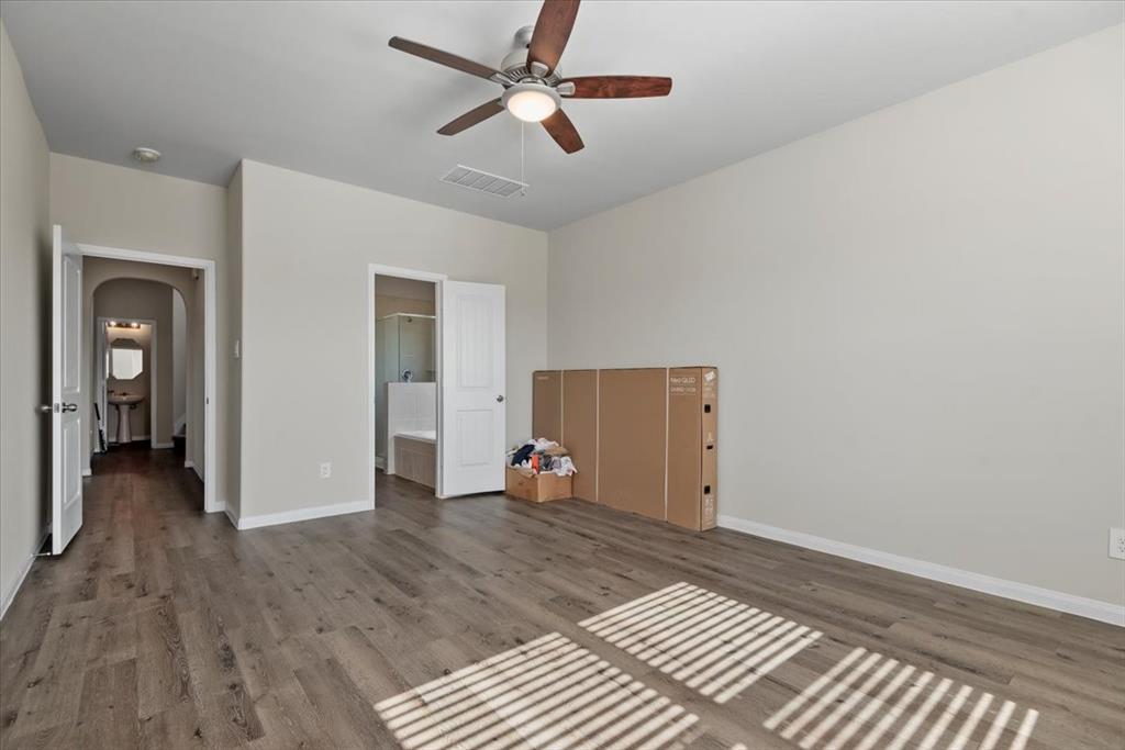 5639 Brooklyn Rose Drive, Rosharon, Texas image 24
