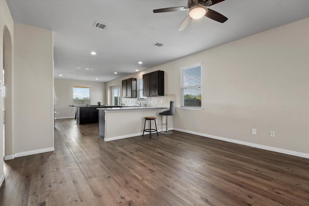 5639 Brooklyn Rose Drive, Rosharon, Texas image 16
