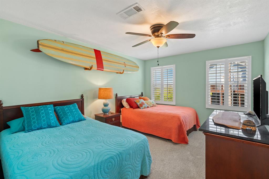 937 Westview, Crystal Beach, Texas image 16