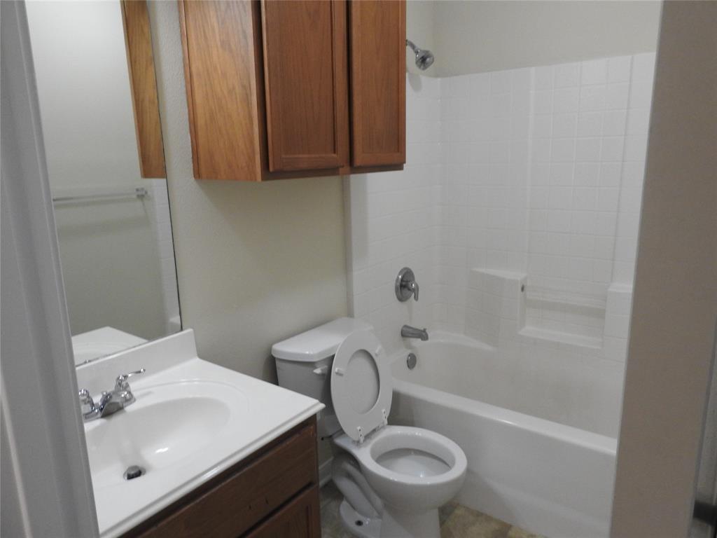 3934 Tranquil Path Drive, College Station, Texas image 15