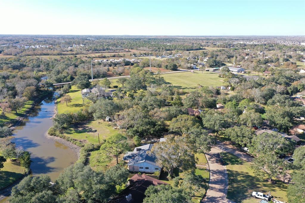 123 Bayou Glen Street, Hitchcock, Texas image 10