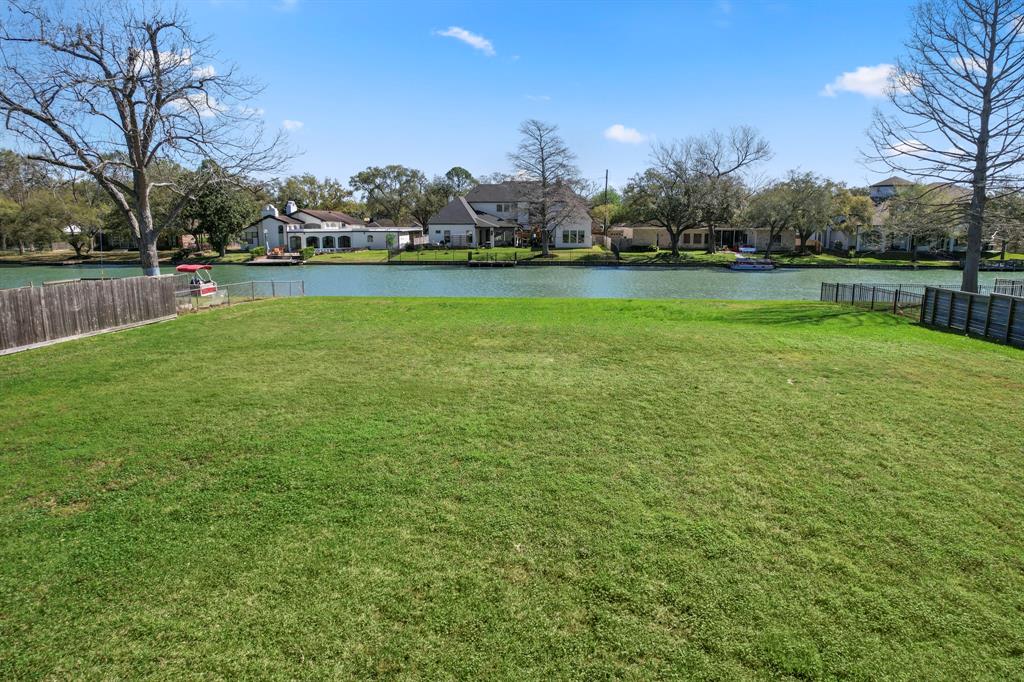 115 Capri Street, Sugar Land, Texas image 16