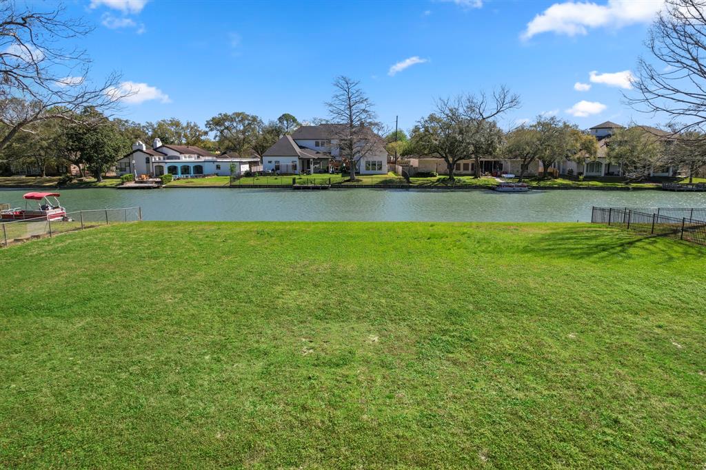 115 Capri Street, Sugar Land, Texas image 19