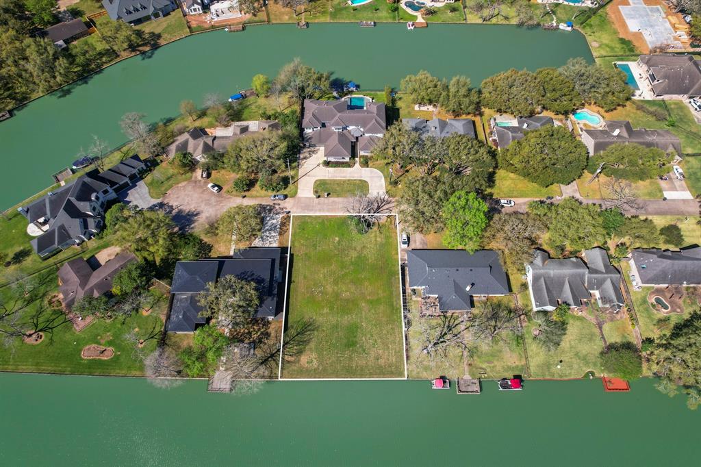 115 Capri Street, Sugar Land, Texas image 7