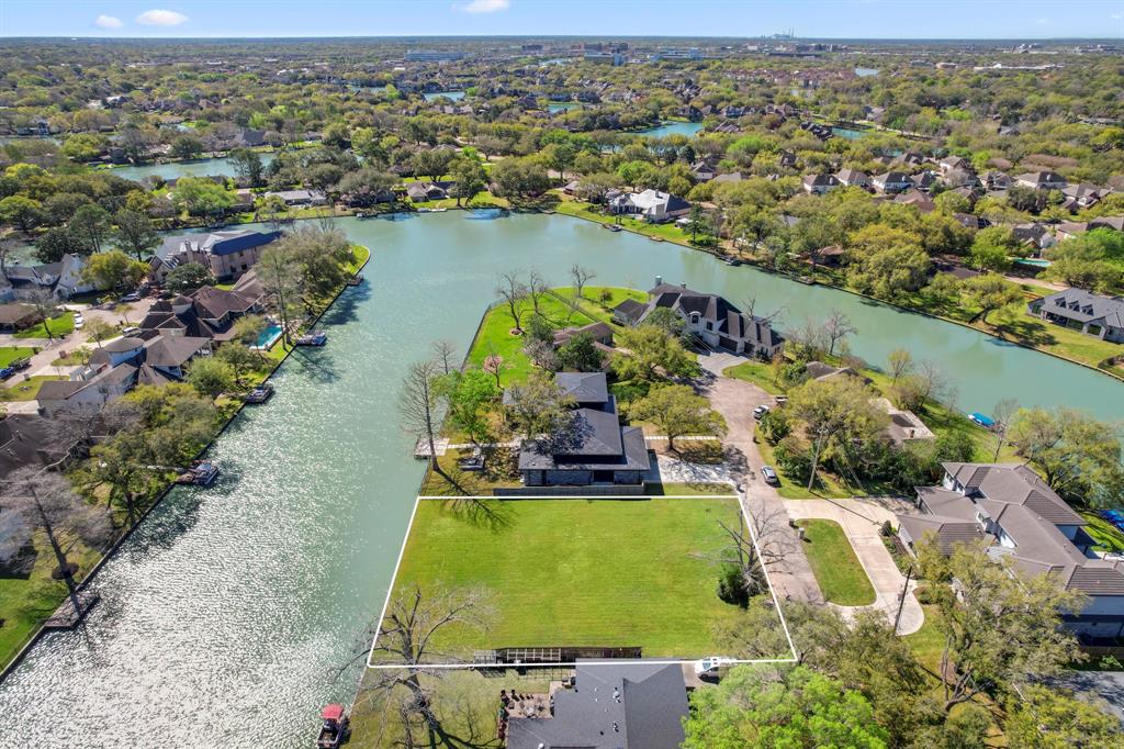 115 Capri Street, Sugar Land, Texas image 6