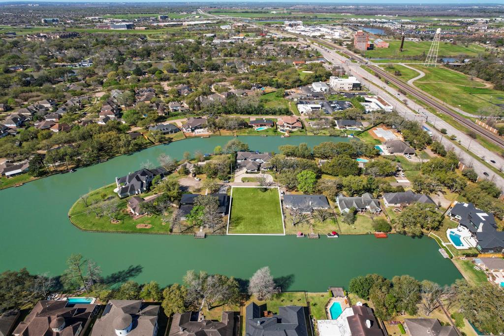 115 Capri Street, Sugar Land, Texas image 9