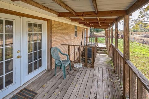 A home in Brownsboro