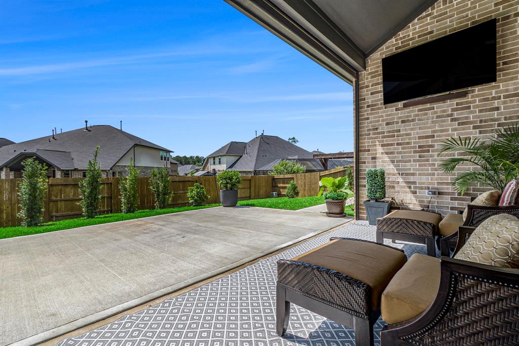 1059 Lakemont Bend Lane, Pinehurst, Texas image 36