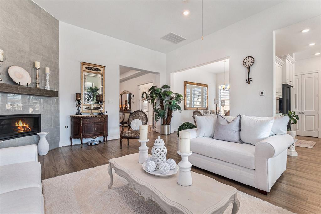 1059 Lakemont Bend Lane, Pinehurst, Texas image 1