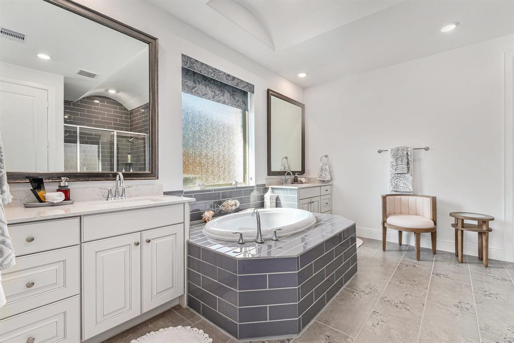 1059 Lakemont Bend Lane, Pinehurst, Texas image 16