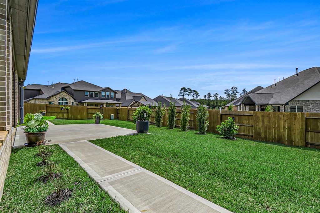1059 Lakemont Bend Lane, Pinehurst, Texas image 34