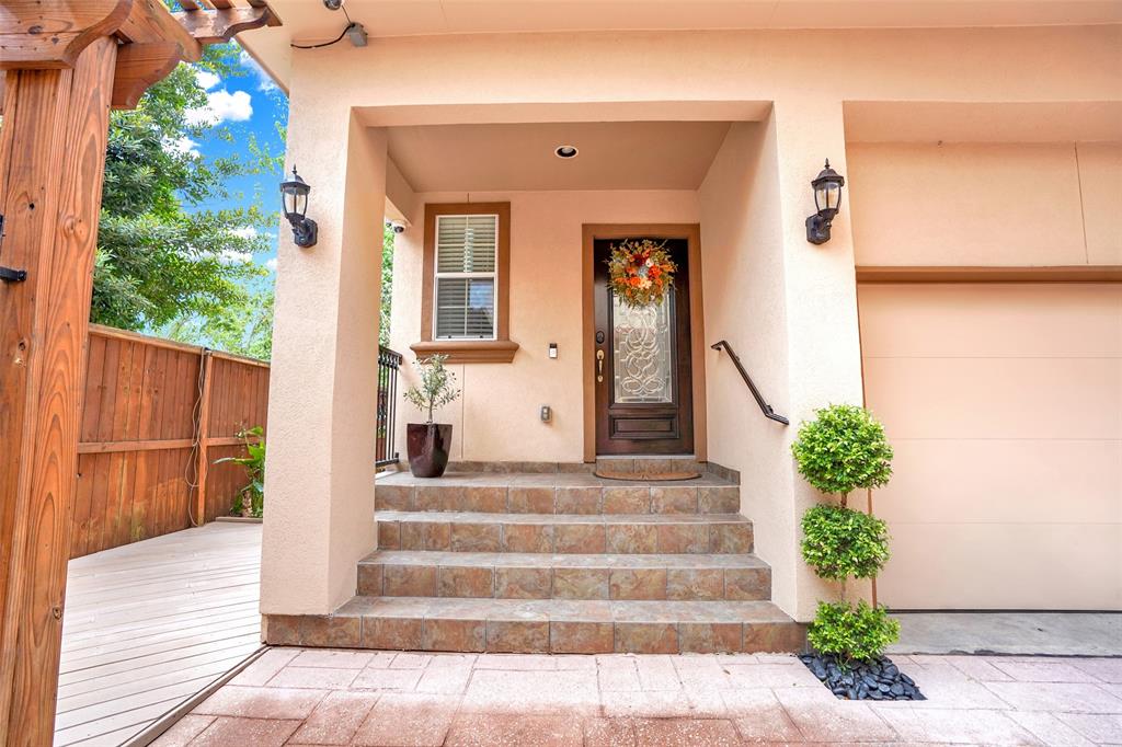 1150 W 22nd Street #E, Houston, Texas image 1