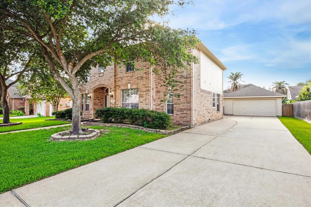 2122 Fortuna Bella Drive, Pearland, Texas image 2