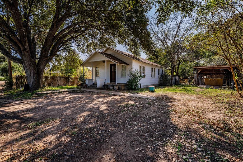 406 Live Oak Street, Alleyton, Texas image 2