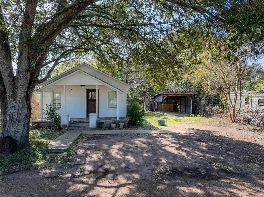 406 Live Oak Street, Alleyton, Texas image 3