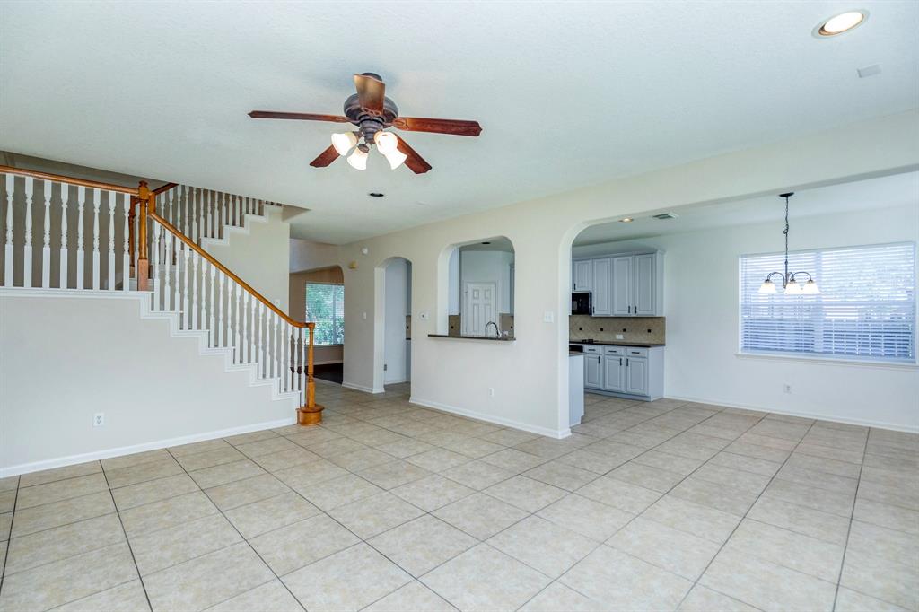 4126 Winesap Bend Drive, Stafford, Texas image 10