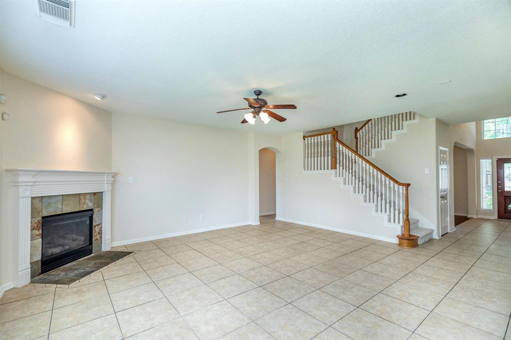 4126 Winesap Bend Drive, Stafford, Texas image 9