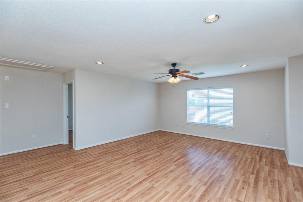4126 Winesap Bend Drive, Stafford, Texas image 29