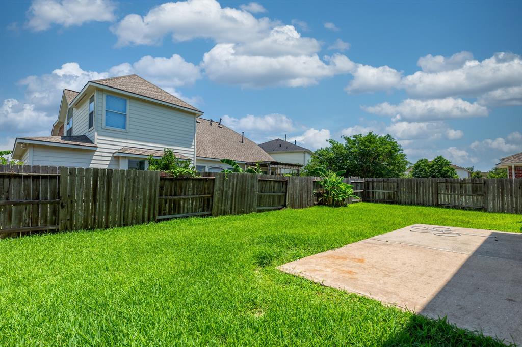 4126 Winesap Bend Drive, Stafford, Texas image 40