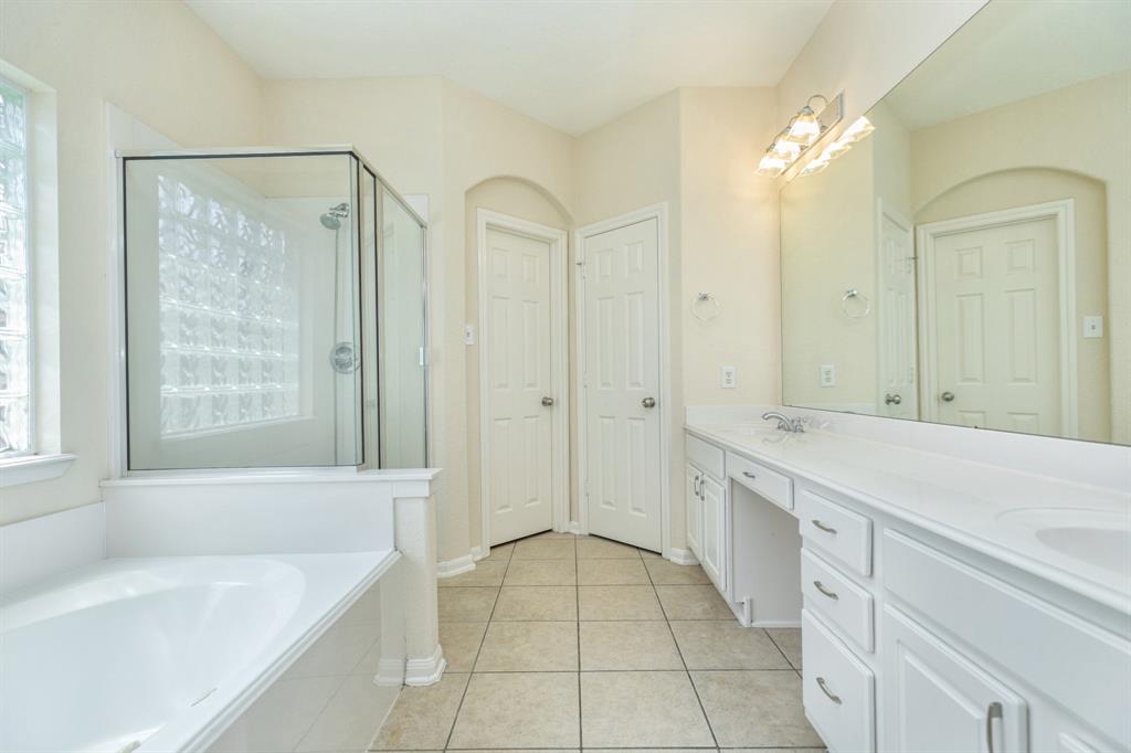 4126 Winesap Bend Drive, Stafford, Texas image 20