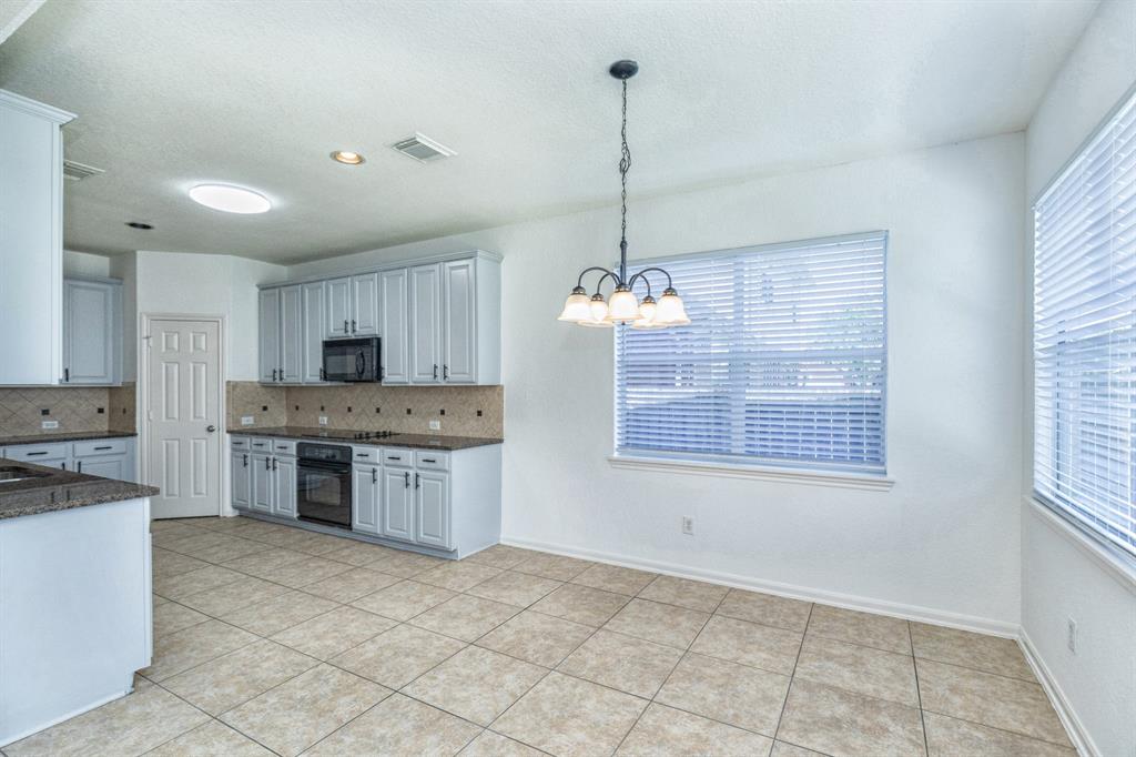 4126 Winesap Bend Drive, Stafford, Texas image 12
