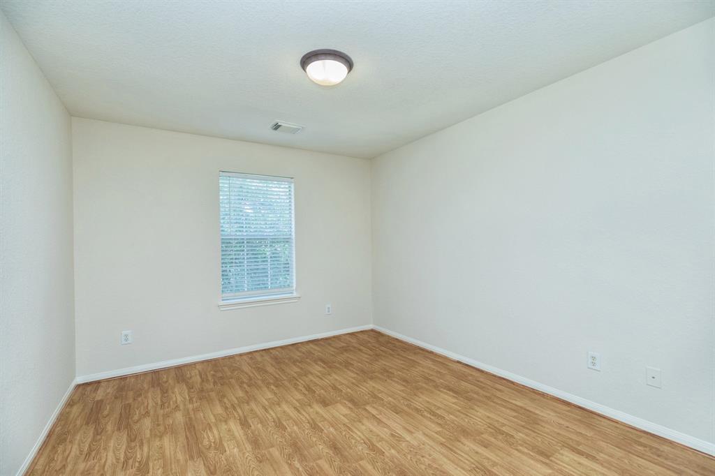 4126 Winesap Bend Drive, Stafford, Texas image 32