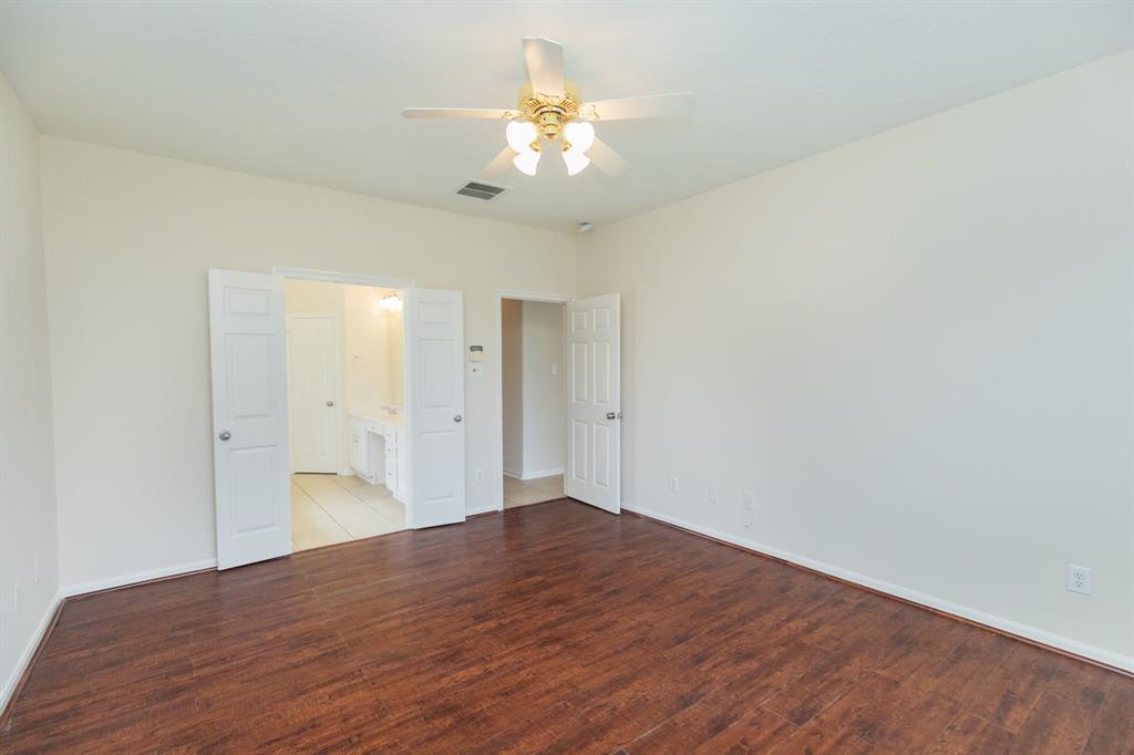 4126 Winesap Bend Drive, Stafford, Texas image 19