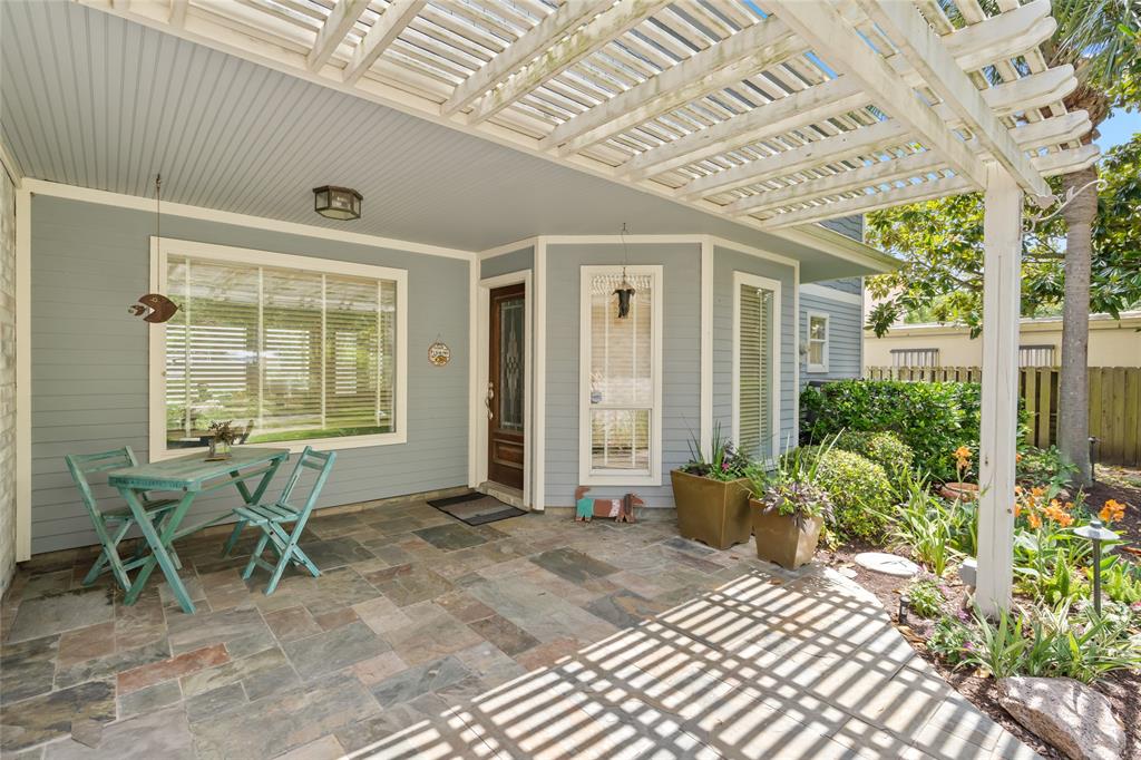 5123 W Bayshore Drive, Bacliff, Texas image 4