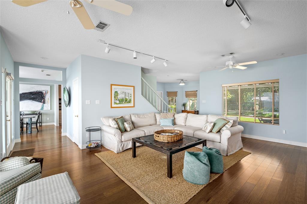 5123 W Bayshore Drive, Bacliff, Texas image 8