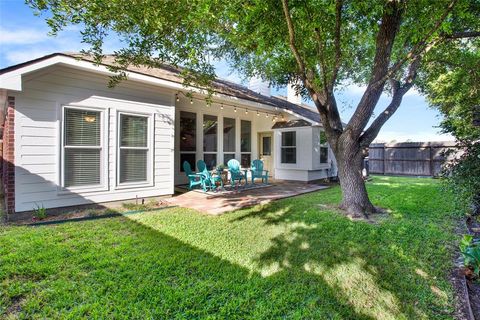 Single Family Residence in Dickinson TX 3005 Bay Creek Drive 22.jpg