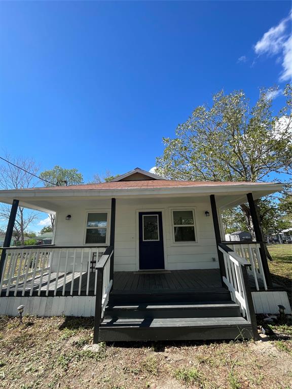 700 & 708 3rd Street, Edna, Texas image 3