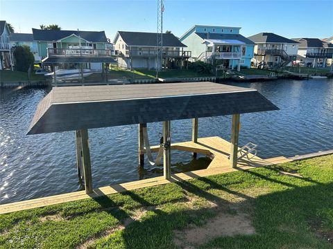 A home in Bayou Vista