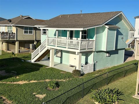 A home in Bayou Vista