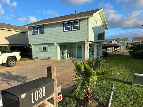 A home in Bayou Vista