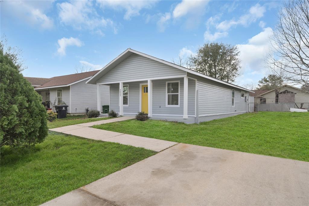 9827 Shive Drive, Houston, Texas image 2