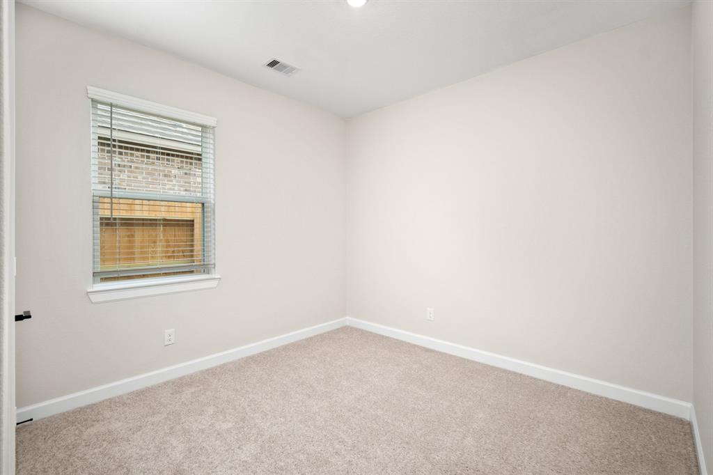 6119 White Spruce Drive, Conroe, Texas image 17