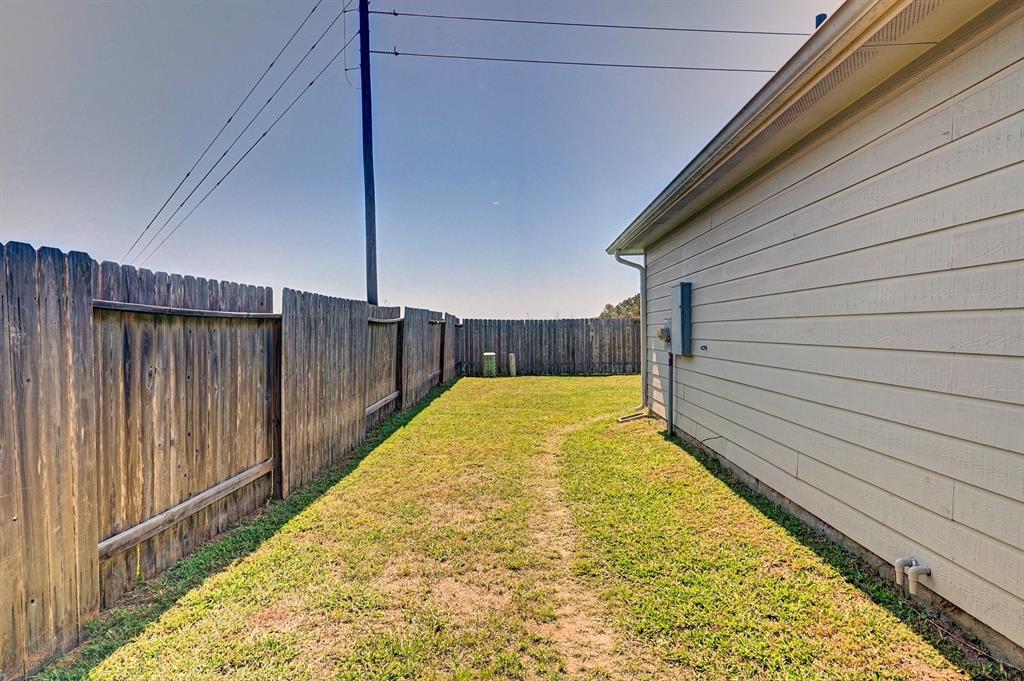 2435 Zephyr Lane, Rosenberg, Texas image 27