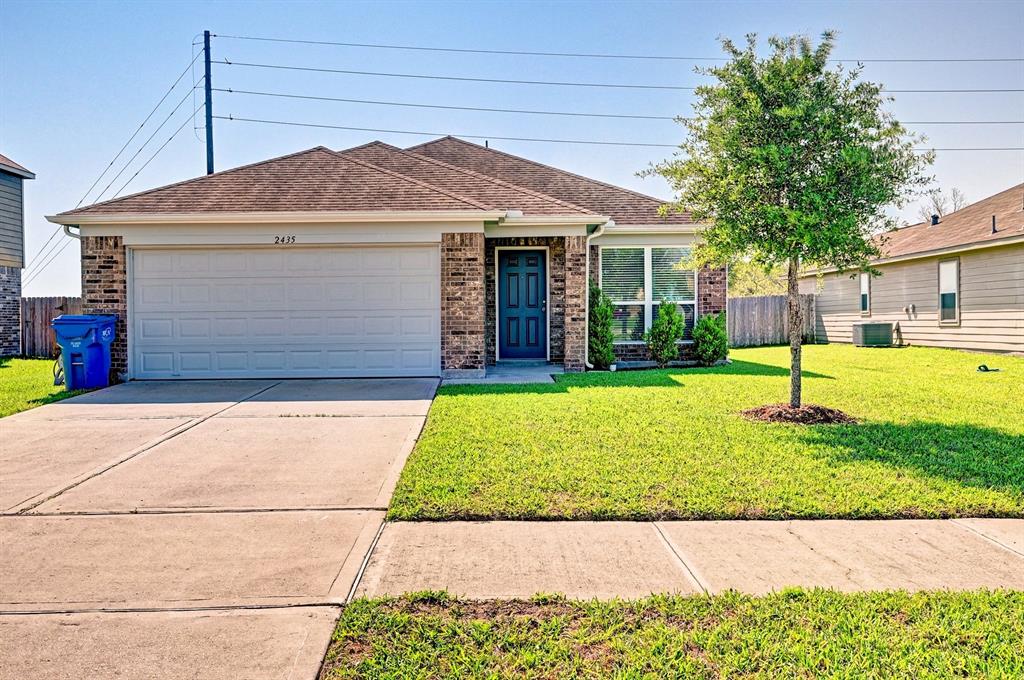 2435 Zephyr Lane, Rosenberg, Texas image 1