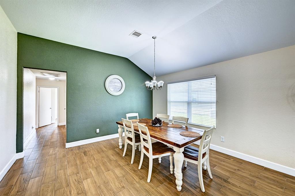 2435 Zephyr Lane, Rosenberg, Texas image 7