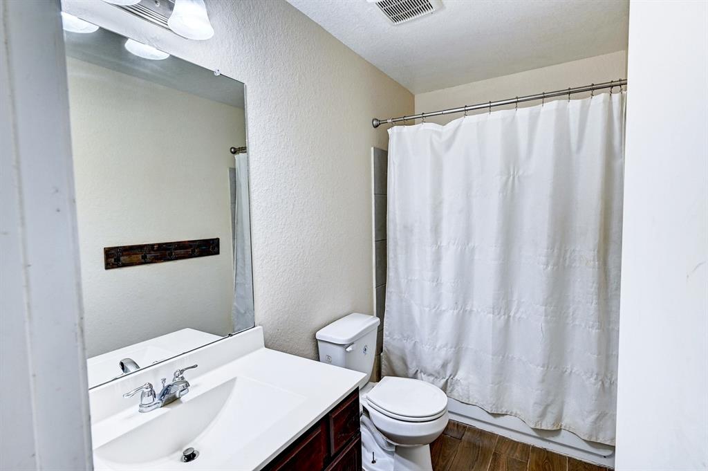 2435 Zephyr Lane, Rosenberg, Texas image 19