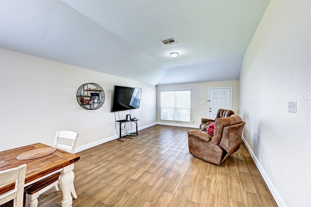 2435 Zephyr Lane, Rosenberg, Texas image 8