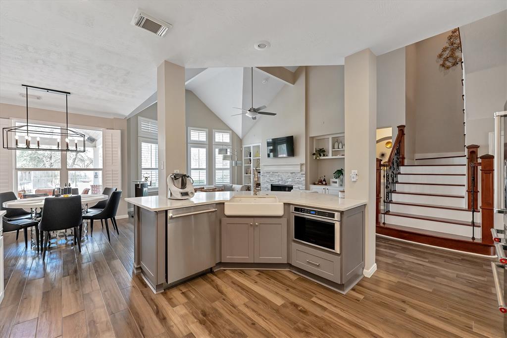31 Brywood Place, The Woodlands, Texas image 10