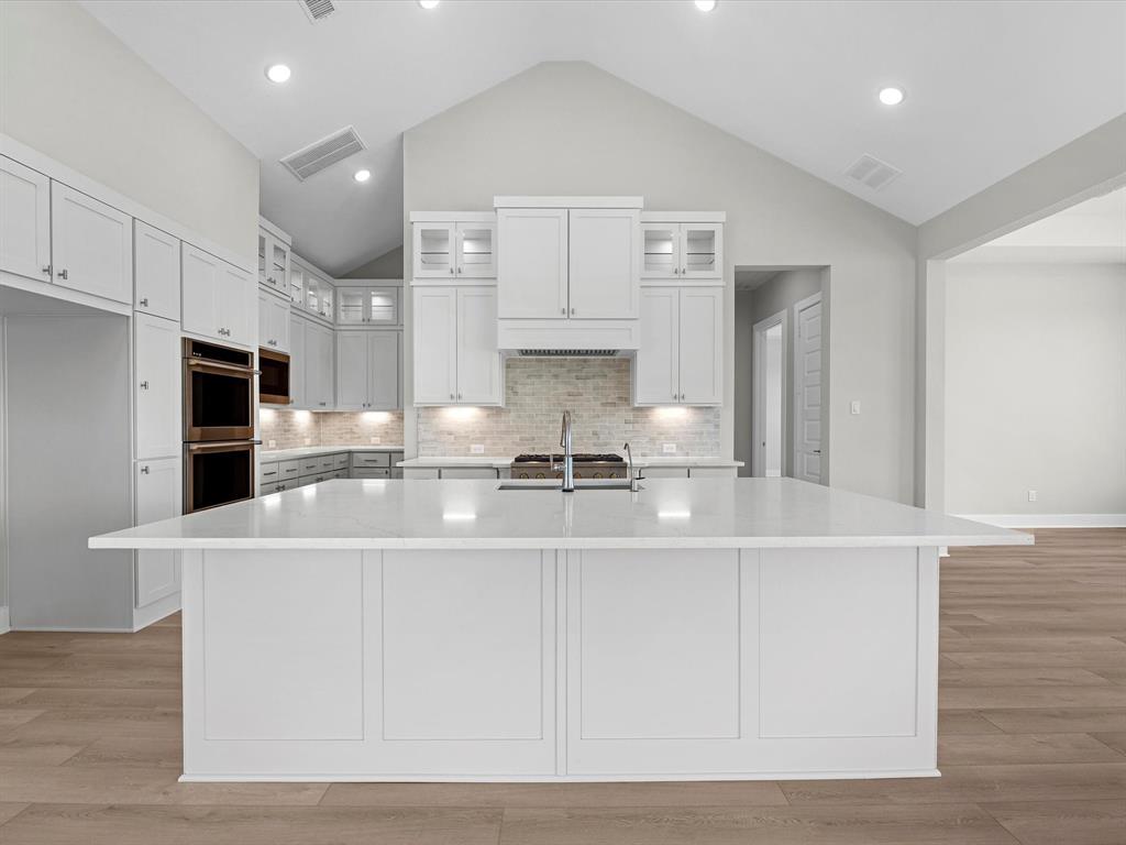 22 Woodland Creek Court