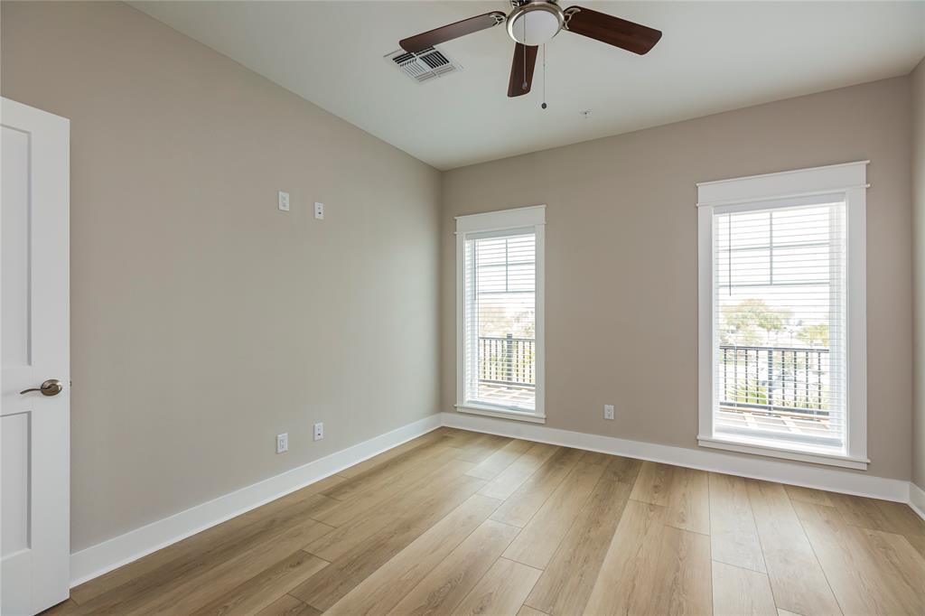 12 Evia Main Unit 2203 Street 2203