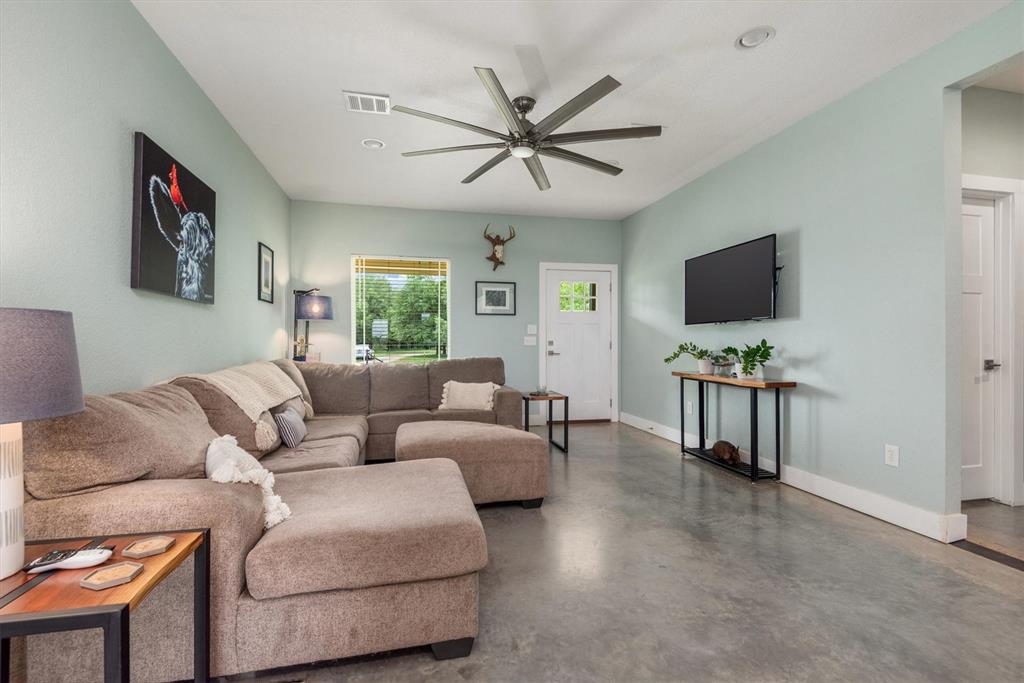 9769 Fm 1361, Snook, Texas image 30