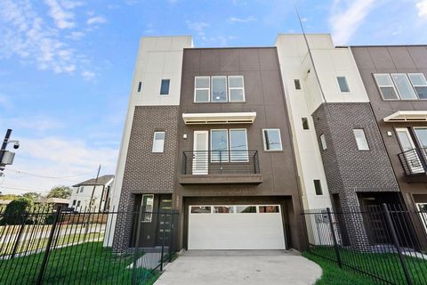2905 Nagle Street Houston TX 77004