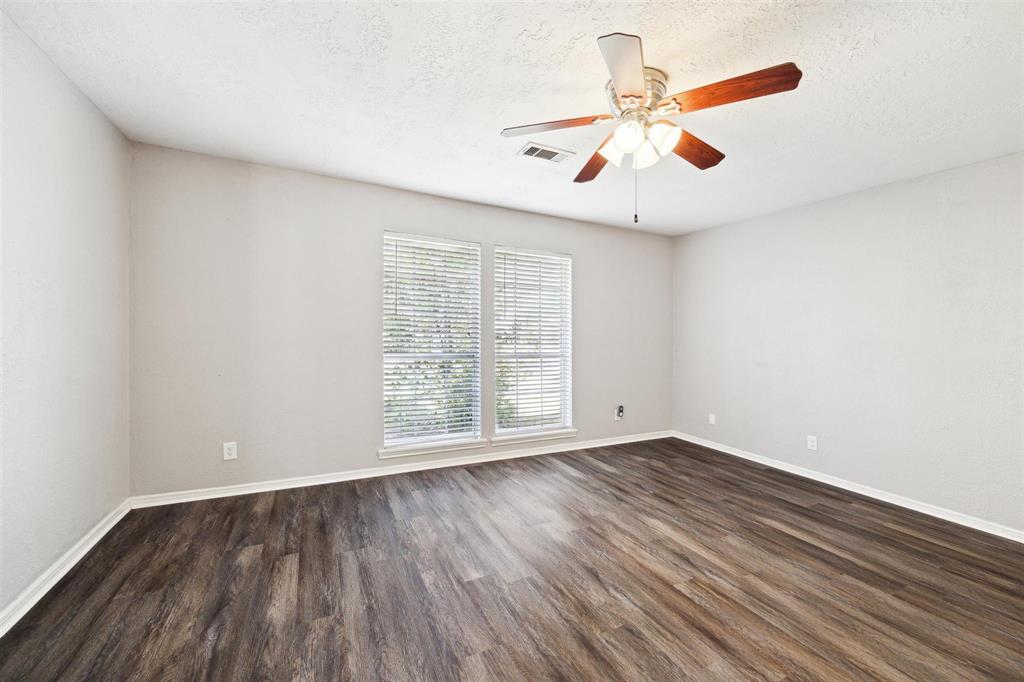 1958 River Falls Drive, Kingwood, Texas image 21