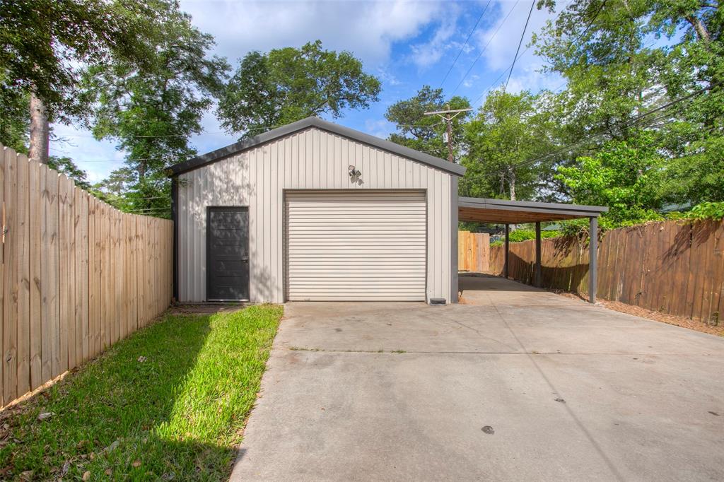 2310 Avenue, Huntsville, Texas image 2